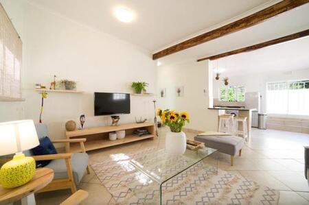 2 Bedroom Apartment in Gardens