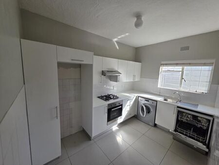 2 Bedroom Apartment in Vredehoek