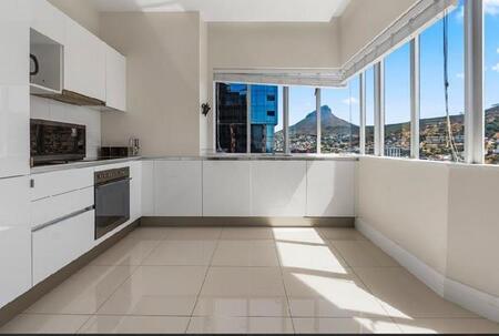 2 Bedroom Apartment in Cape Town City Centre