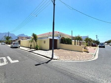 3 Bedroom House in Athlone