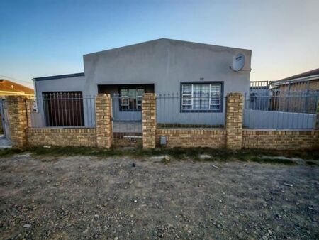 3 Bedroom House in Mitchells Plain