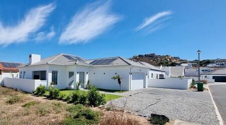 3 Bedroom House in Sandy Point