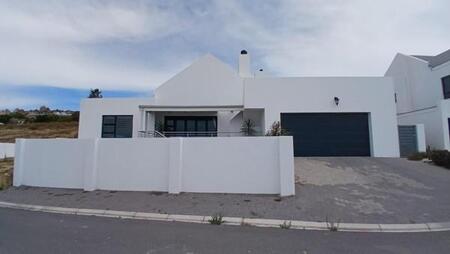 3 Bedroom House in Da Gama Bay