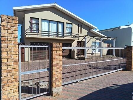 3 Bedroom House in Saldanha