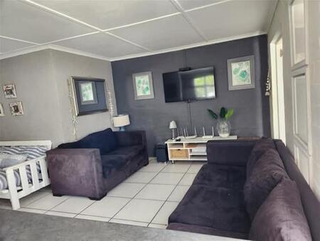 3 Bedroom Apartment in Myburgh Park