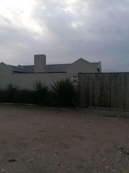 2 Bedroom House in Long Acres