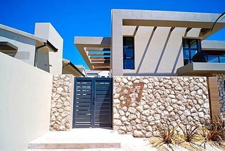 3 Bedroom House in Calypso Beach