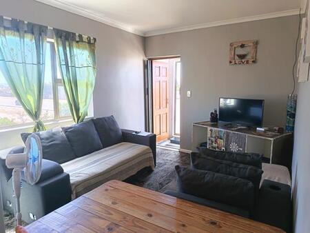 2 Bedroom Duet in Country Club