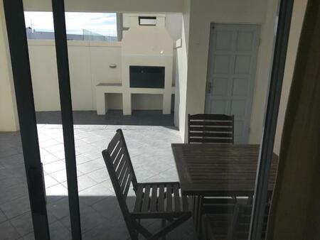 2 Bedroom Flat in Paradise Beach