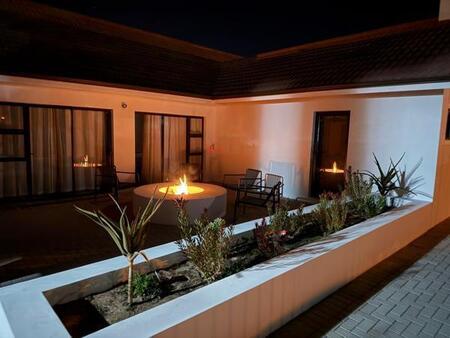 5 Bedroom House in Middedorp