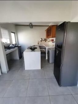 2 Bedroom House in Kleinmond
