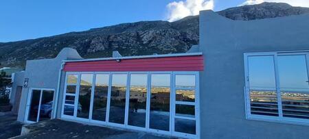 3 Bedroom House in Bettys Bay