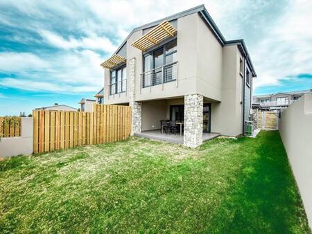 3 Bedroom Townhouse in Bowtie