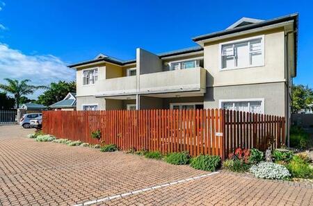 2 Bedroom Apartment in The Village