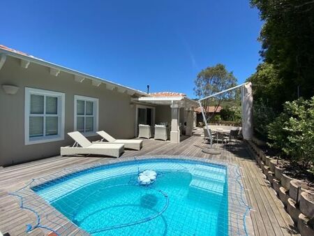 2 Bedroom House in Schoongezicht