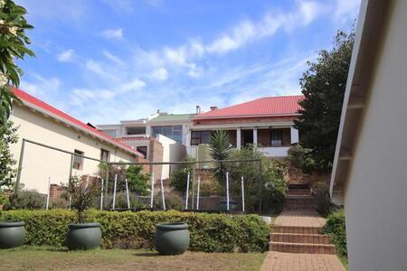 2 Bedroom Duet in Mossel Bay Central