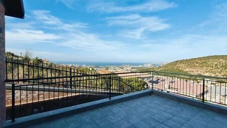 3 Bedroom Townhouse in Island View