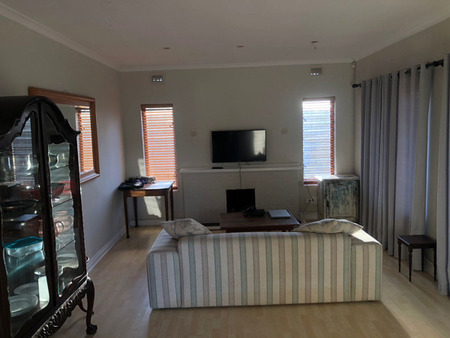 2 Bedroom Flat in Paradise