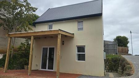 2 Bedroom House in Knysna Central
