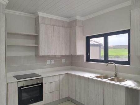 2 Bedroom House in Reebok