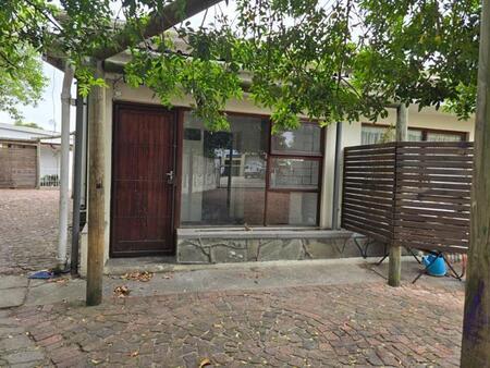 1 Bedroom Flat in George Central