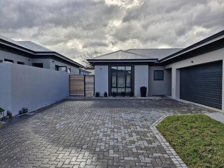 3 Bedroom House in Glenwood