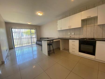 2 Bedroom Apartment in Parklands