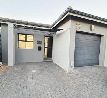 2 Bedroom House in Parklands North