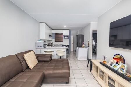 2 Bedroom Apartment in Parklands