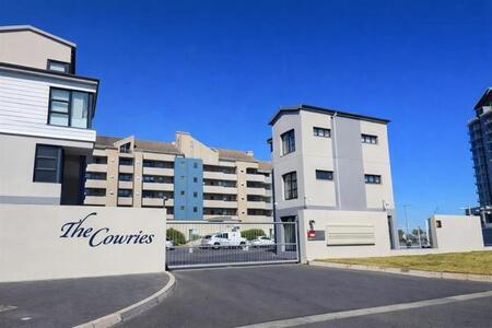 1 Bedroom Apartment in Waves Edge