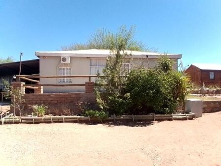 2 Bedroom House in Klippunt