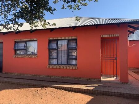 3 Bedroom House in Postmasburg
