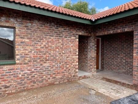 1 Bedroom Apartment in Postmasburg