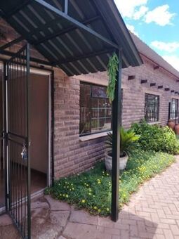 3 Bedroom House in Postmasburg