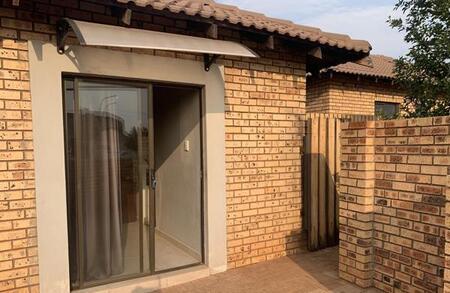 1 Bedroom Flat in Postmasburg