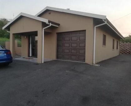 3 Bedroom House in Longcroft