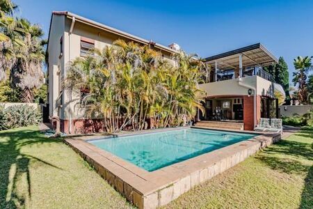 4 Bedroom House in Silver Lakes Golf Estate