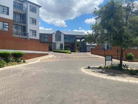 3 Bedroom Townhouse in Lombardy Estate