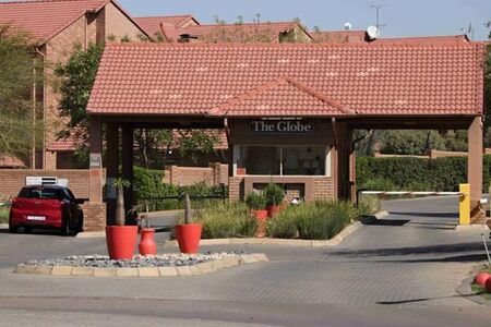 2 Bedroom Apartment in Paramount Estate