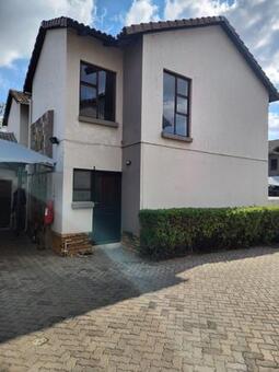 2 Bedroom Duplex in Garsfontein