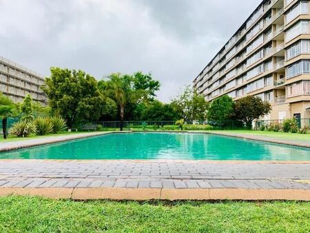 2.5 Bedroom Apartment in Queenswood