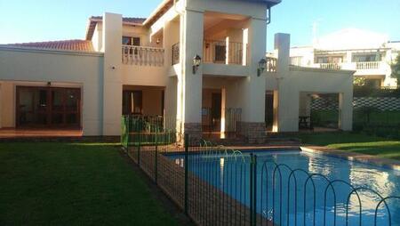 2 Bedroom Townhouse in Paulshof
