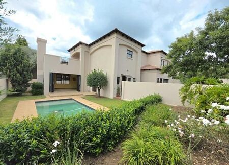 5 Bedroom House in Dainfern