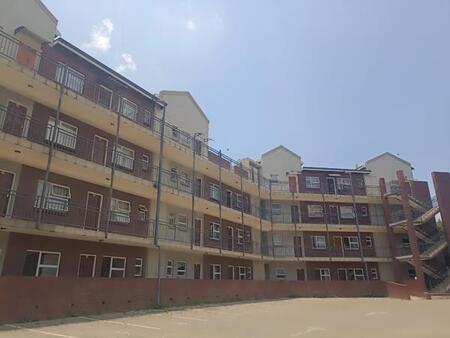 2 Bedroom Apartment in Rhodesfield