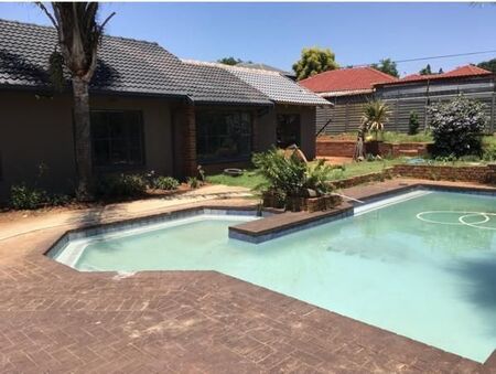 2 Bedroom House in Birch Acres