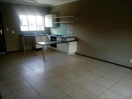 2 Bedroom Townhouse in Brenthurst