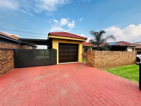 3 Bedroom House in Albertsdal