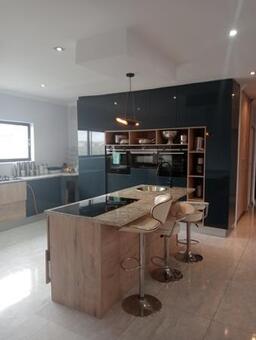 1 Bedroom Apartment in Fairview