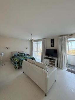 4 Bedroom Apartment in Humewood