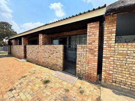 1 Bedroom Flat in Parys